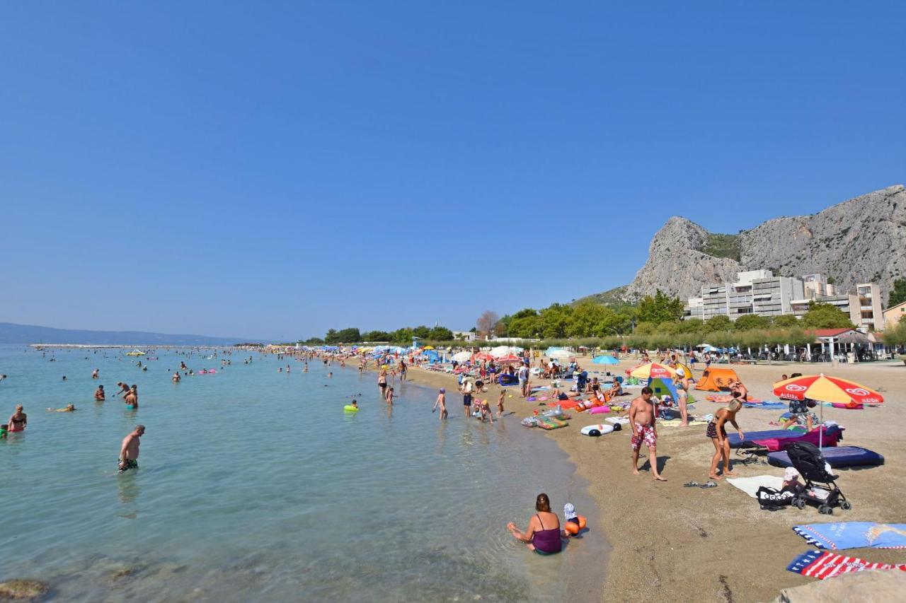 Apartment Mandic Omis Exterior photo